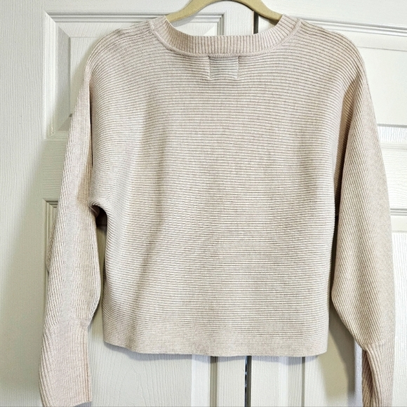 PINK ROSE RIPPED SWEATER BEIGE/CREAM SIZE MEDIUM - Picture 2 of 3